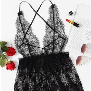 Plus eyelash floral lace romper